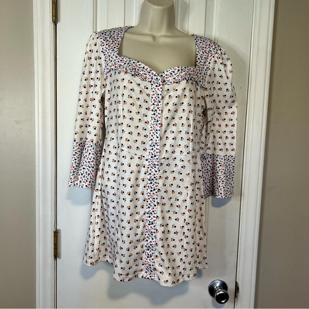 Suzanne Betro White Floral Button-Front Tunic